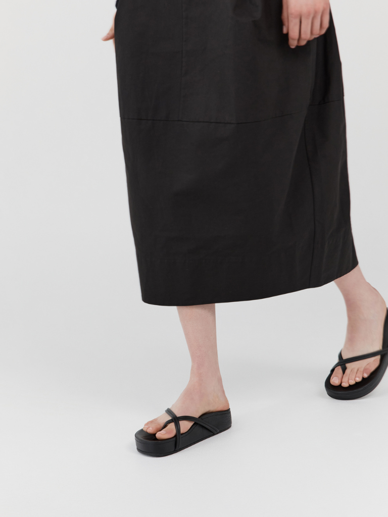 St. Agni Cross Strap Flatform