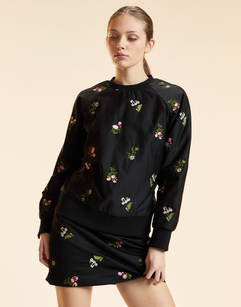 Cynthia Rowley Bouquet Embroidered Mini Skirt - Black