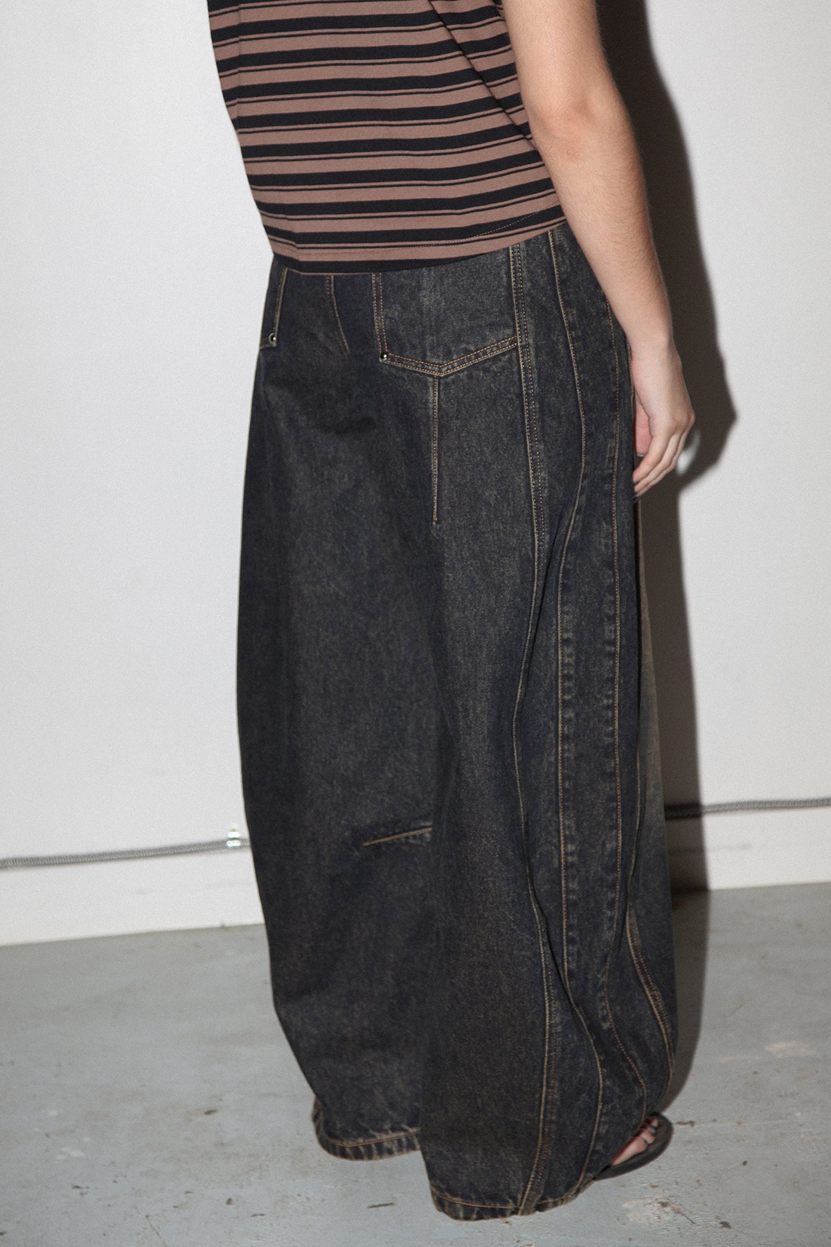 KkCo Dart Denim Jeans - Slug Wash