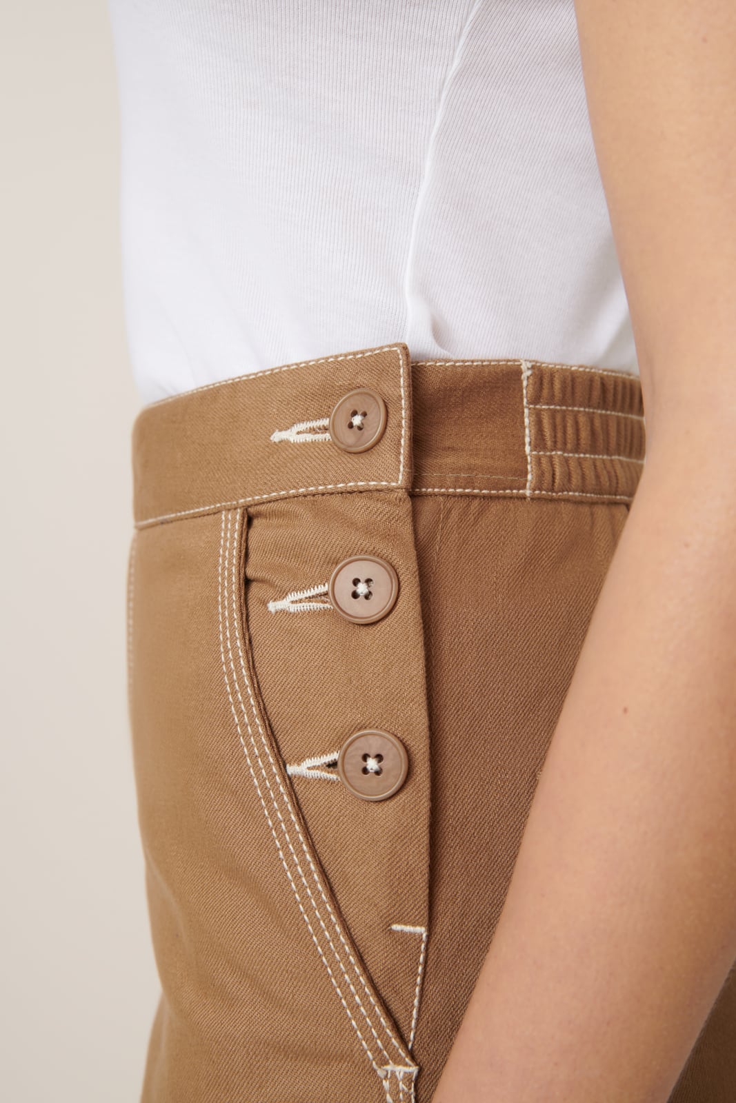 Kowtow Dungaree Jeans - Earth