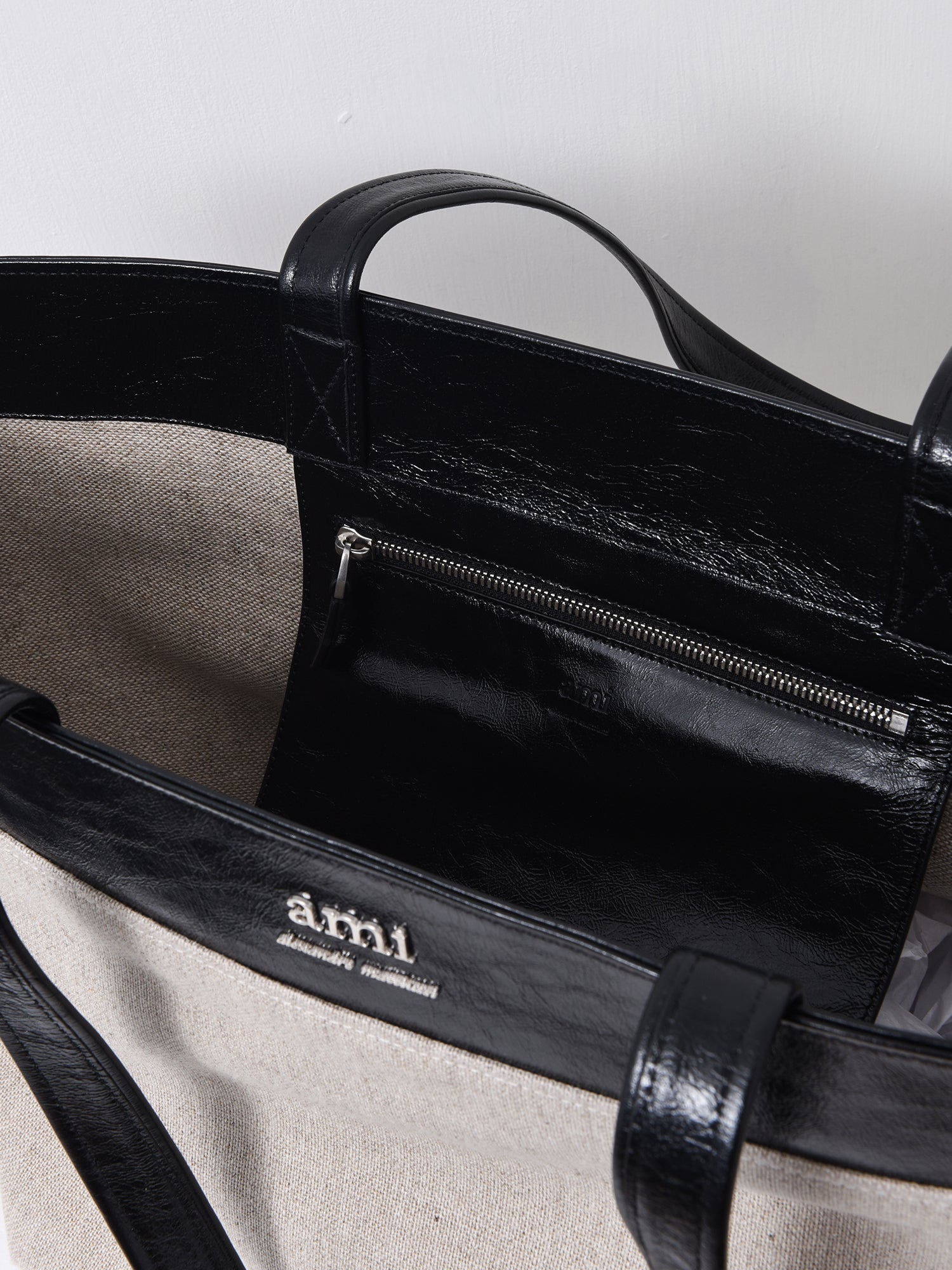 AMI EAST WEST AMI SHOPPING - NATURAL