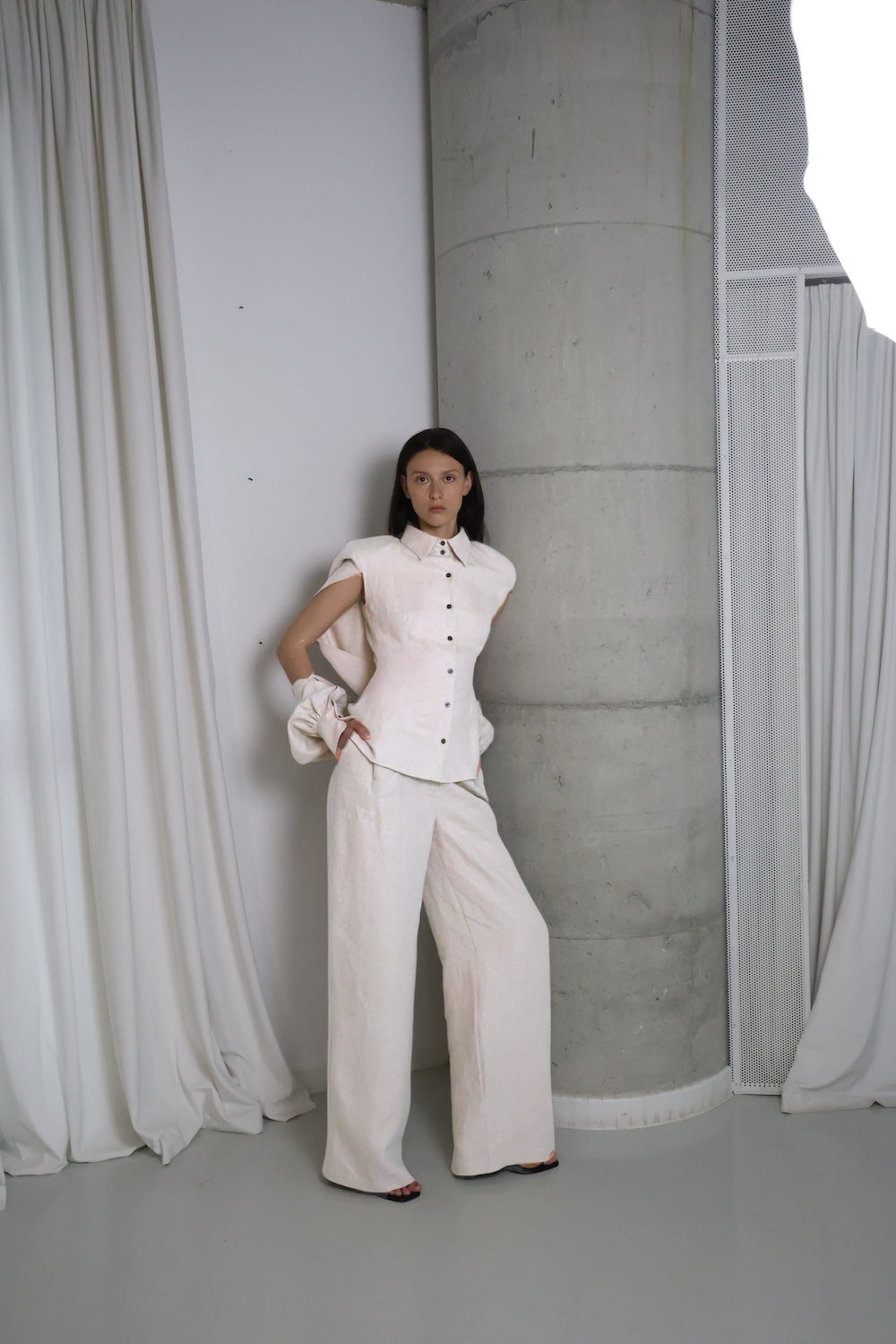 MAET Etem Linen Set - White