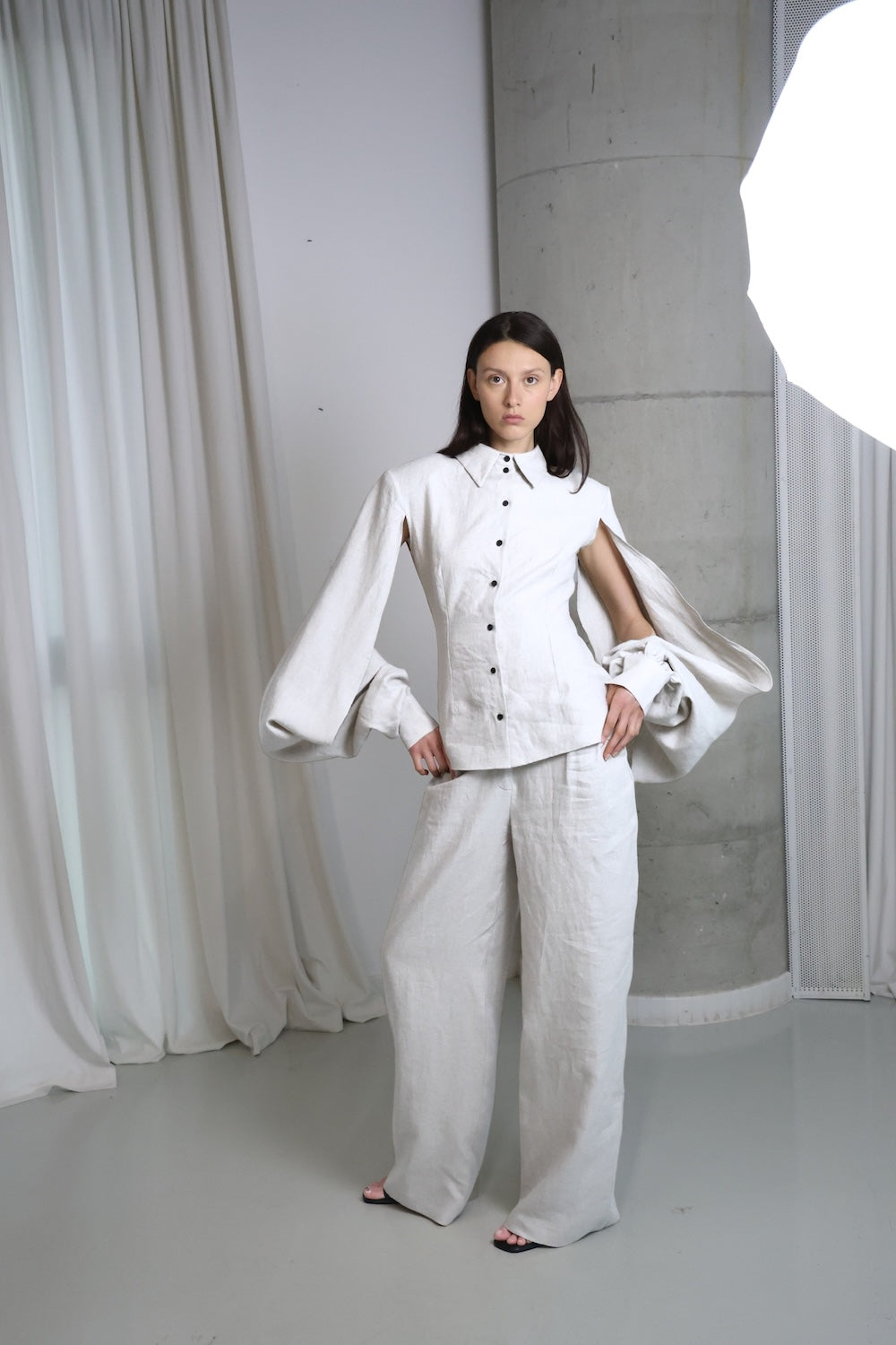 MAET Etem Linen Set - White