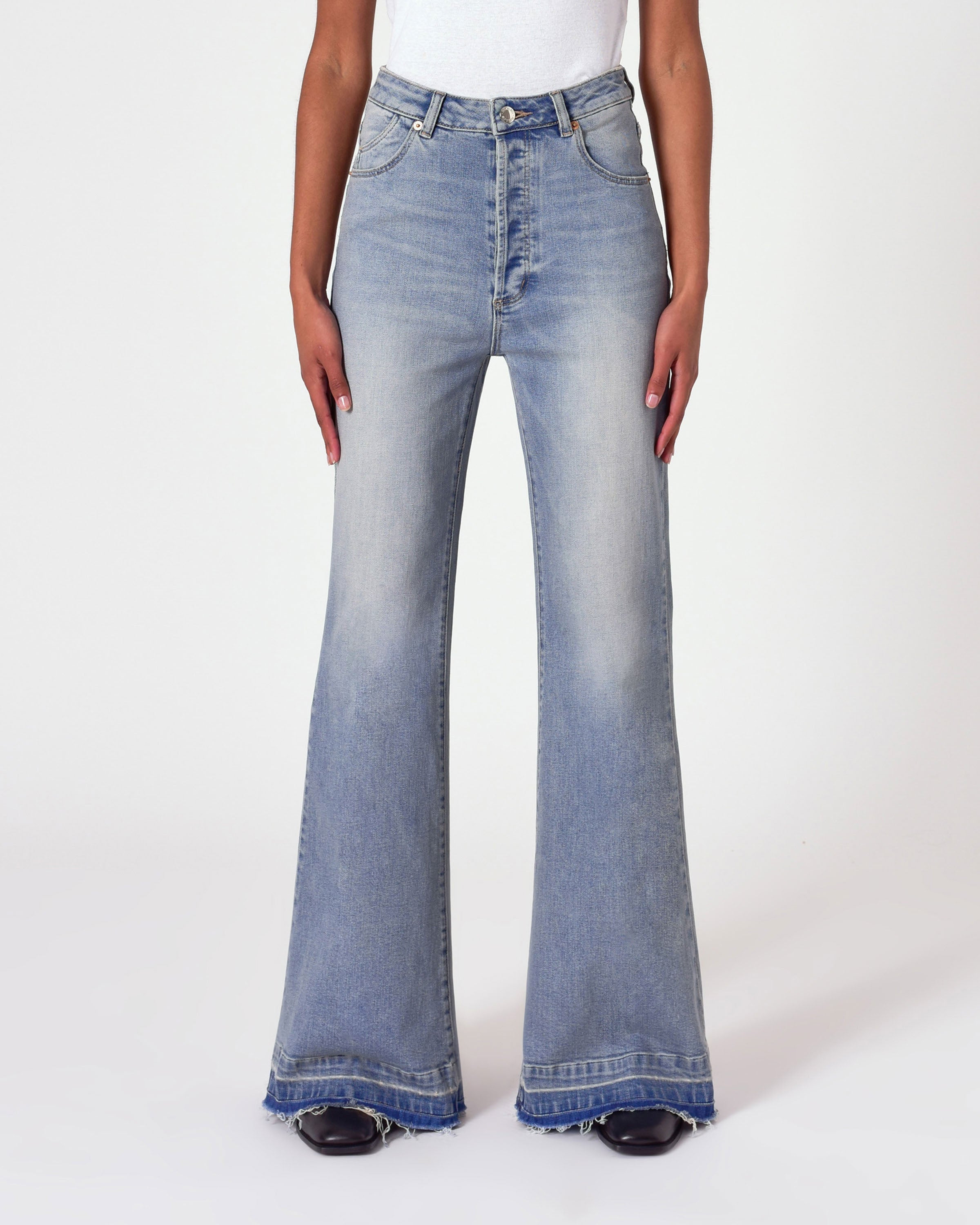 Rollas Eastcoast Flare Jean