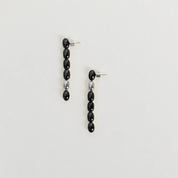 Heaven Mayhem Edith Earrings - Black/Silver