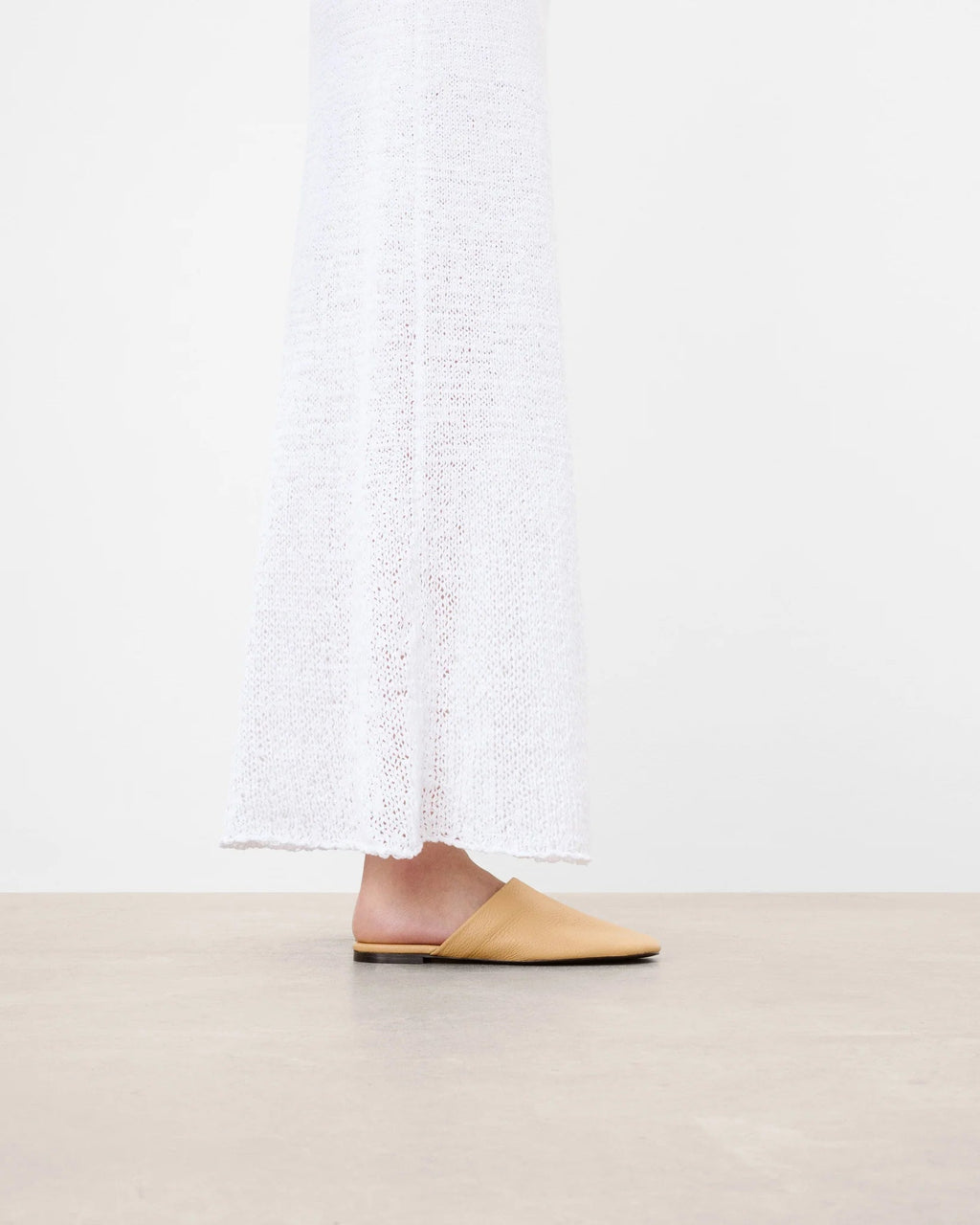 Flattered Maurine Grained Leather Flat