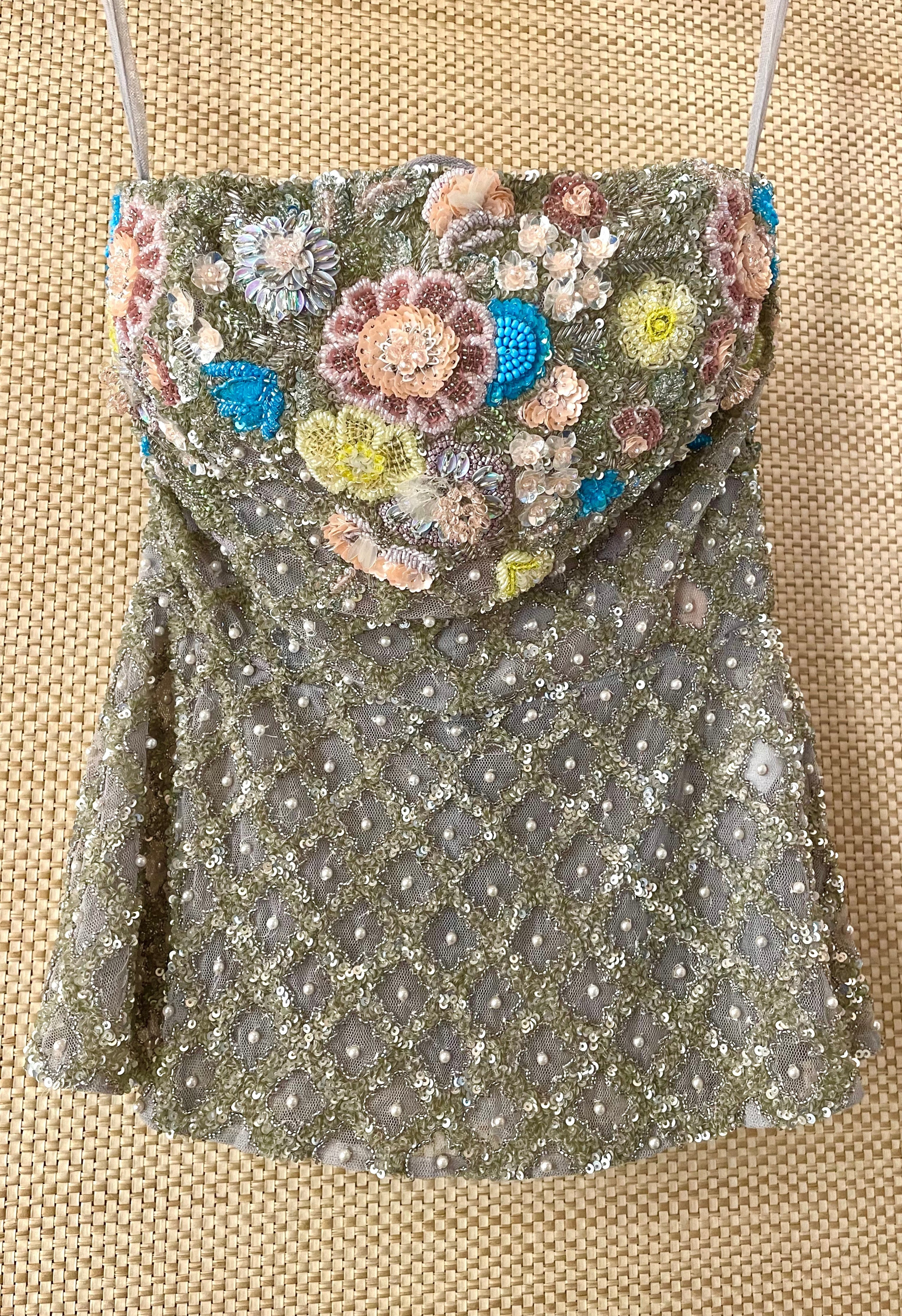 LA FUORI Flora Sequin Top - Grey