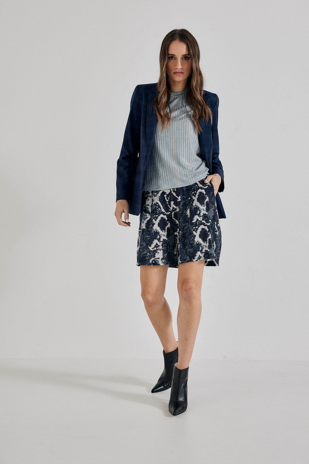 Lindsay Nicholas New York Freya Short