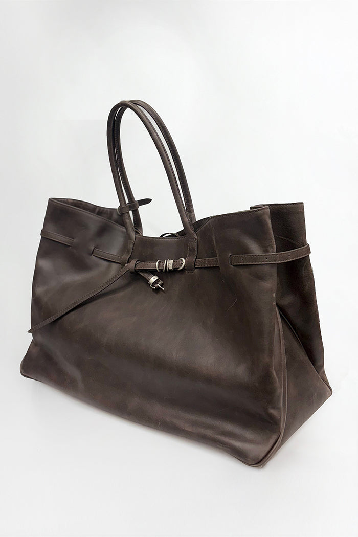 MARGESHERWOOD Grandma Used Bag XL - Washed Brown Embossed Pull-Up
