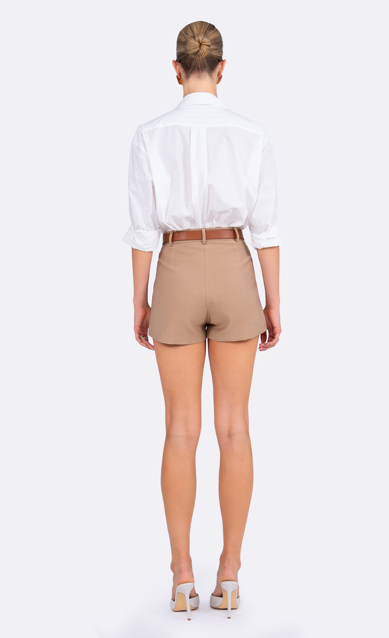 Nonchalant Label Gia Short
