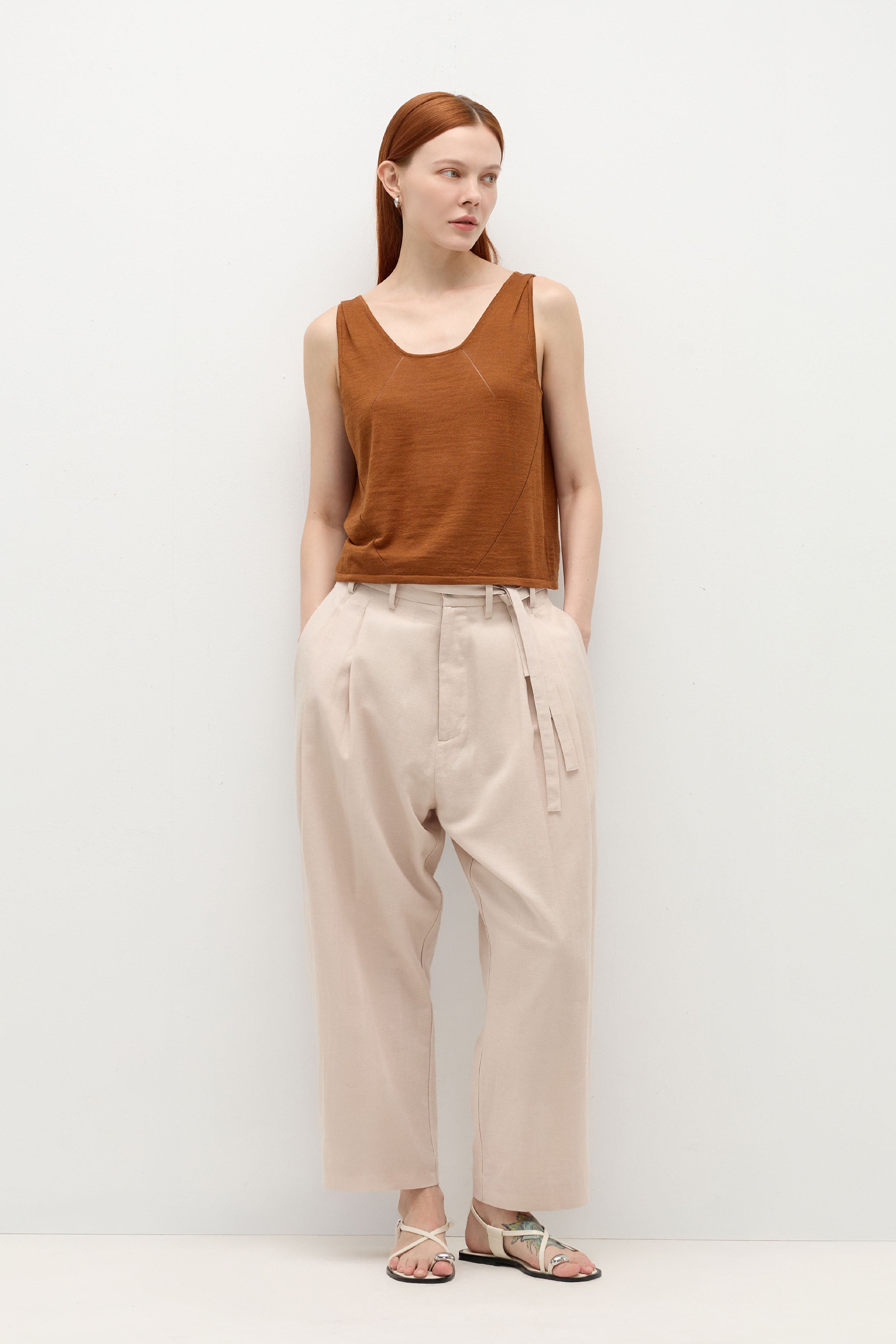 HUNDR. Shoulder Pleated Vest