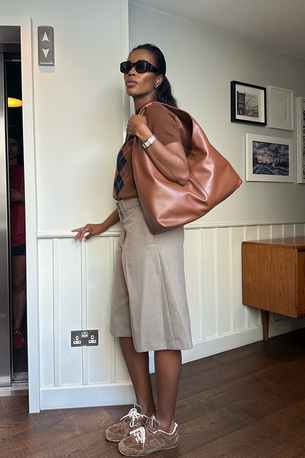 House of Sunny The Big Sling Bag - Chocolate