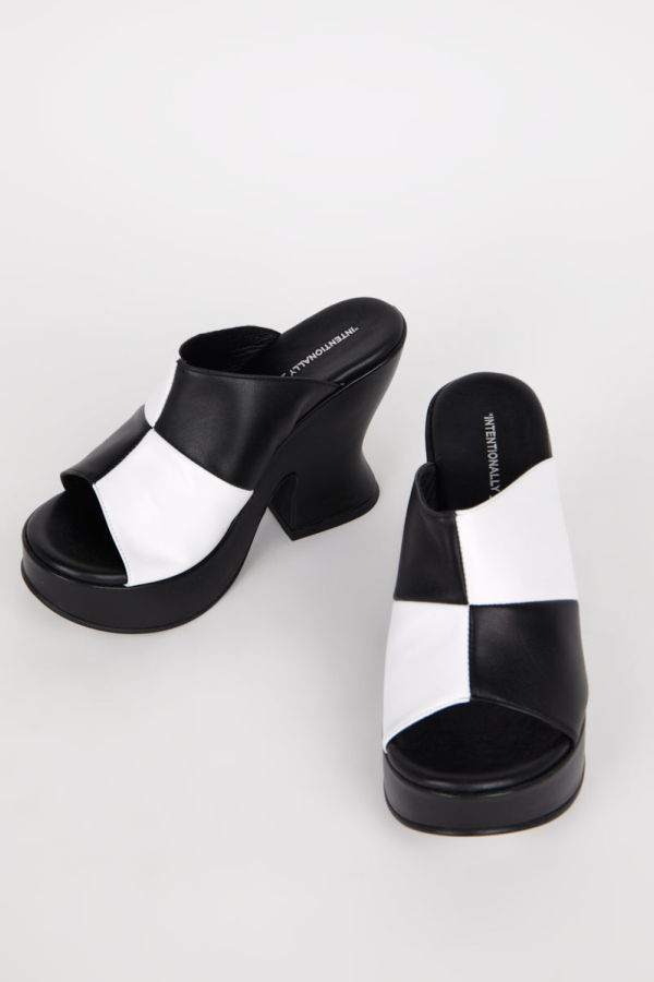 "INTENTIONALLY __________." ADIEU PLATFORM - Multi