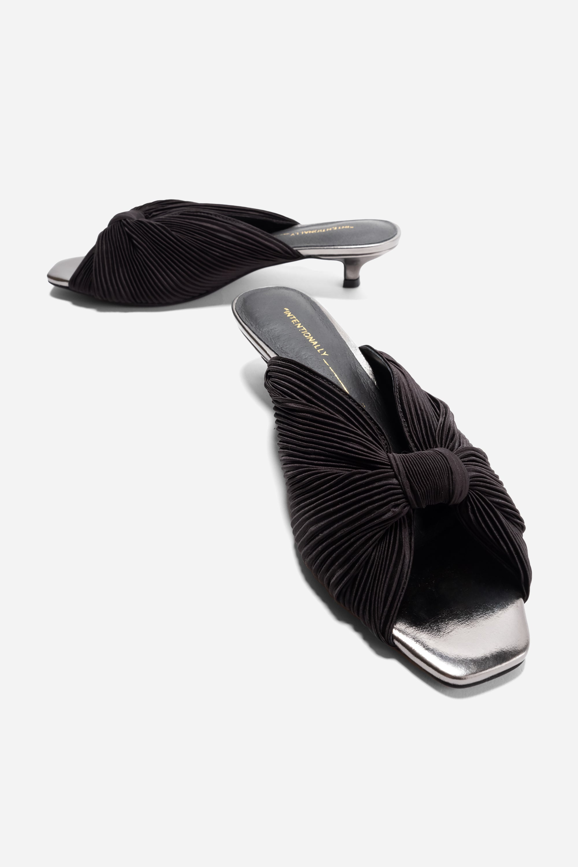 "INTENTIONALLY __________." CURFEW KITTEN HEEL - Black/Flamingo/Grass
