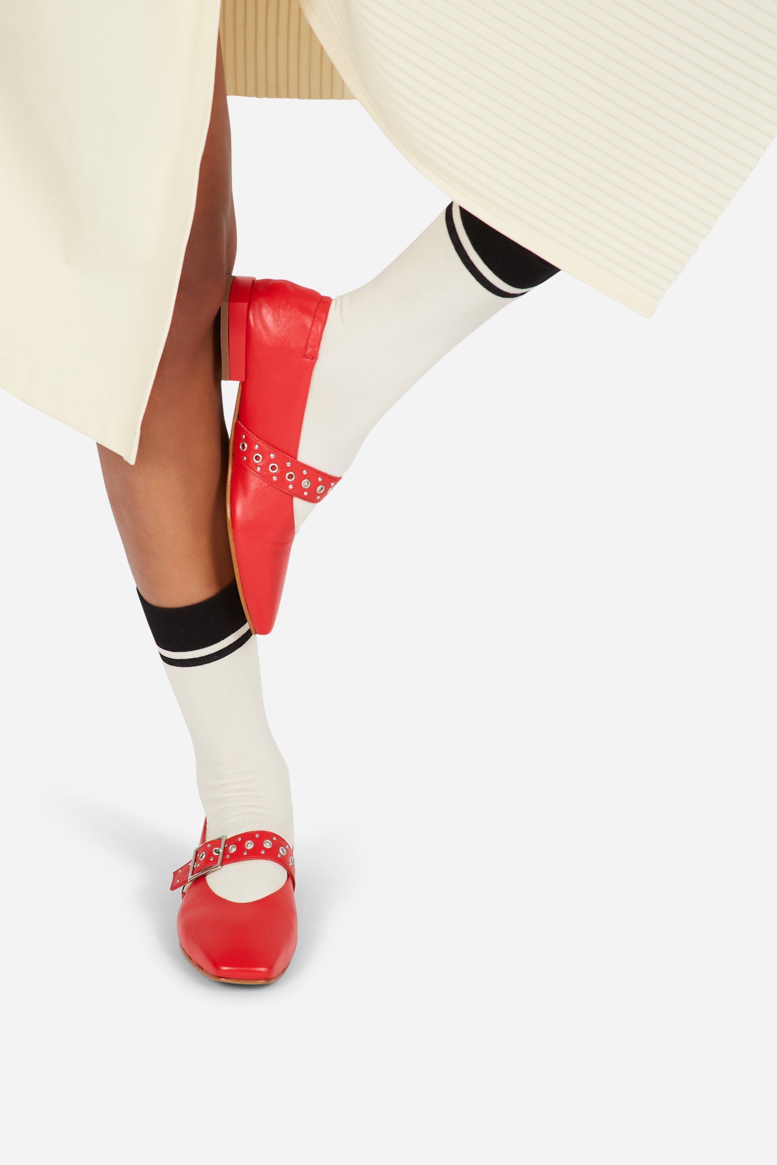 "INTENTIONALLY __________." FORUM MARY JANE - Cream/Black