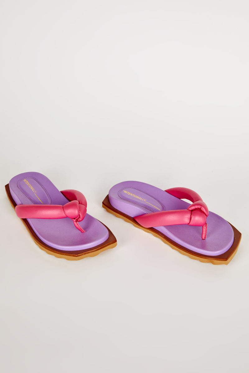 "INTENTIONALLY __________." GOODY SANDAL NATURAL SOLE - Flamingo/Cream