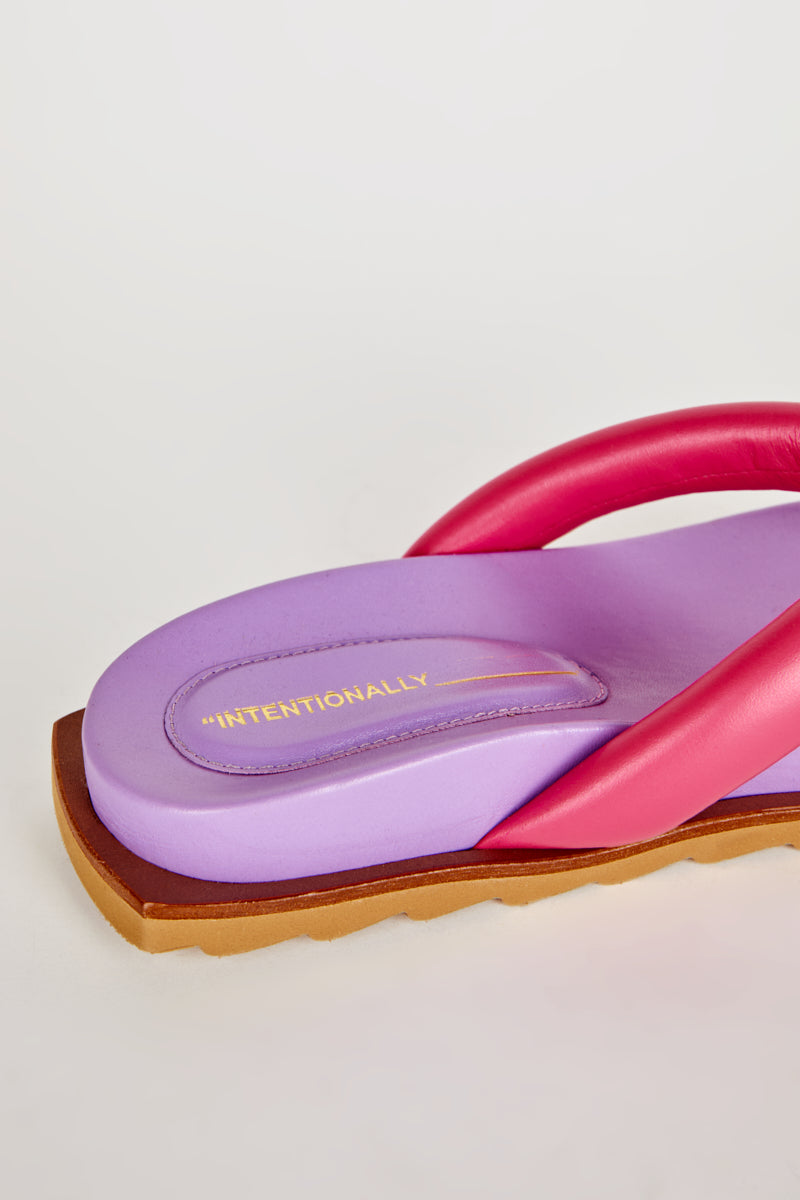 "INTENTIONALLY __________." GOODY SANDAL NATURAL SOLE - Flamingo/Cream