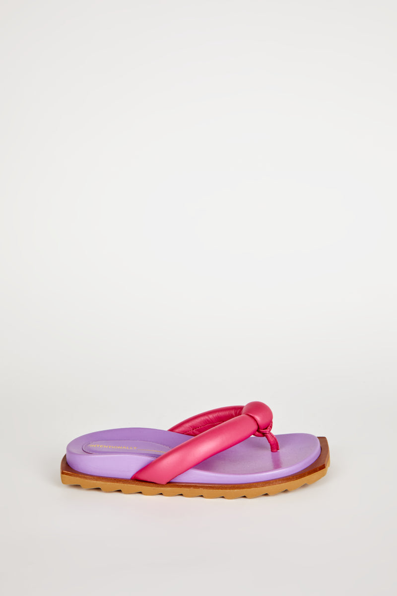 "INTENTIONALLY __________." GOODY SANDAL NATURAL SOLE - Flamingo/Cream