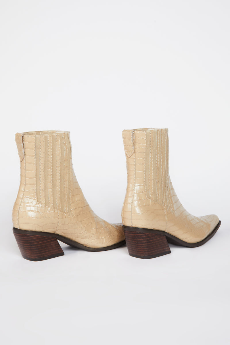 "INTENTIONALLY __________." Hillary Croc Heeled Boot - Apple/Ojai