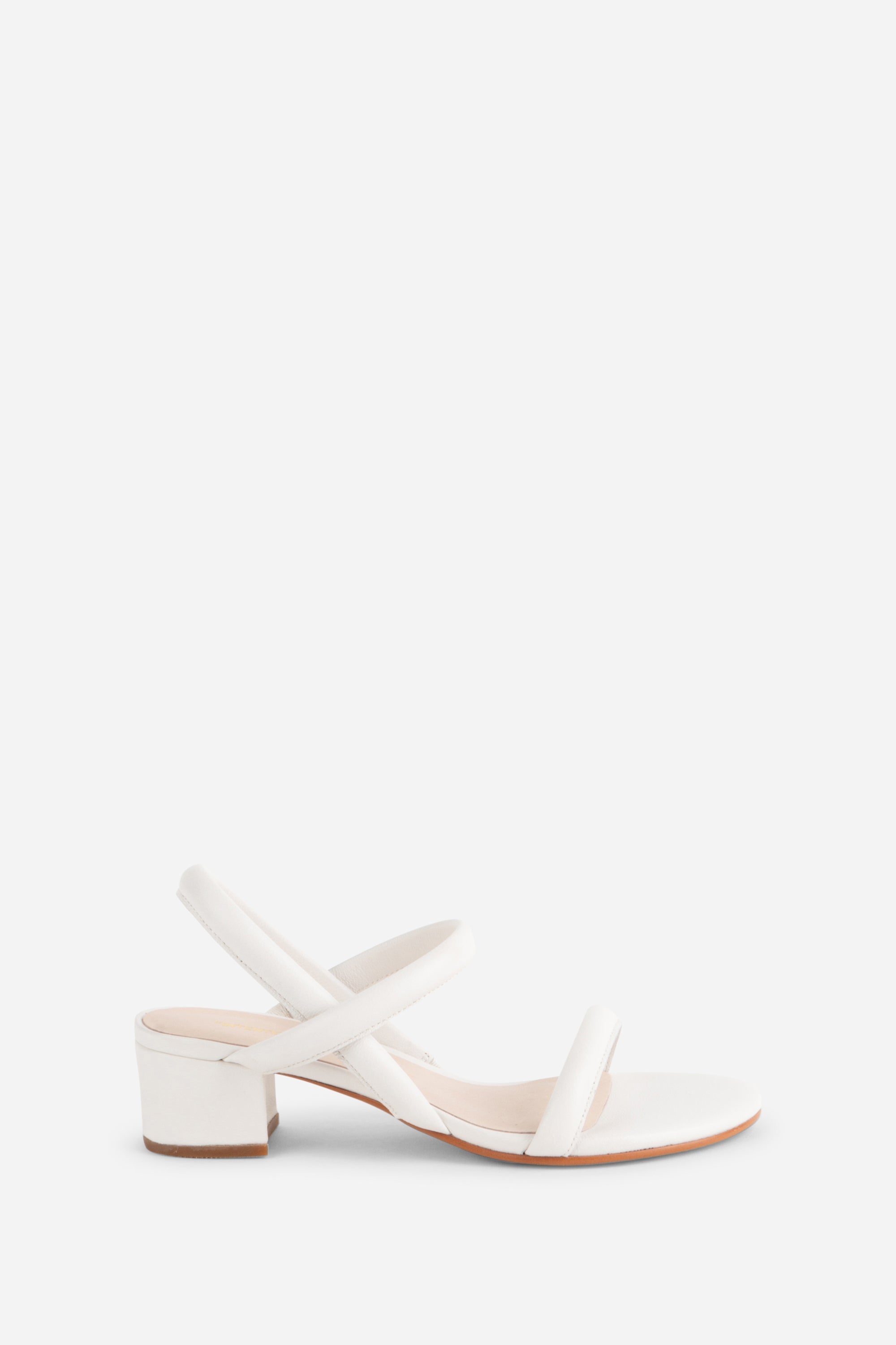 "INTENTIONALLY __________." KIMI HEEL - black
