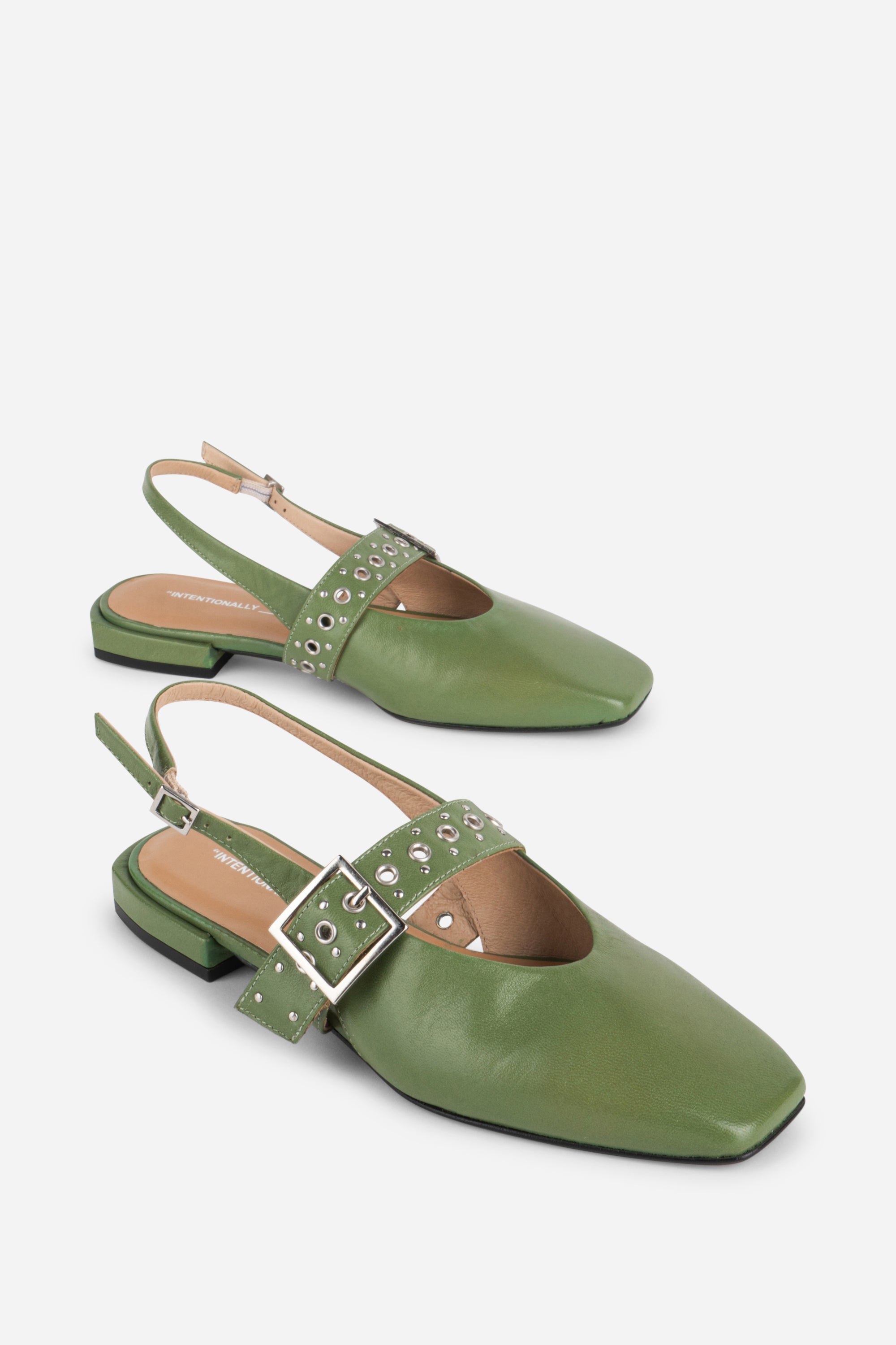 "INTENTIONALLY __________." PEARL SLINGBACK NATURAL SOLE BALLET FLAT - Red/Cream