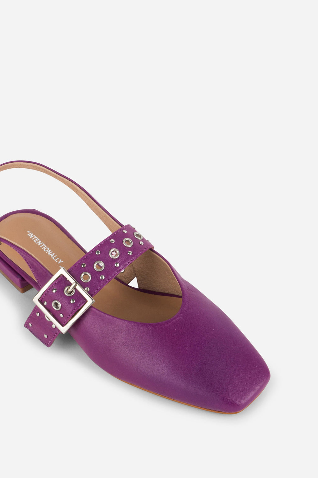 "INTENTIONALLY __________." PEARL SLINGBACK NATURAL SOLE BALLET FLAT - Red/Cream
