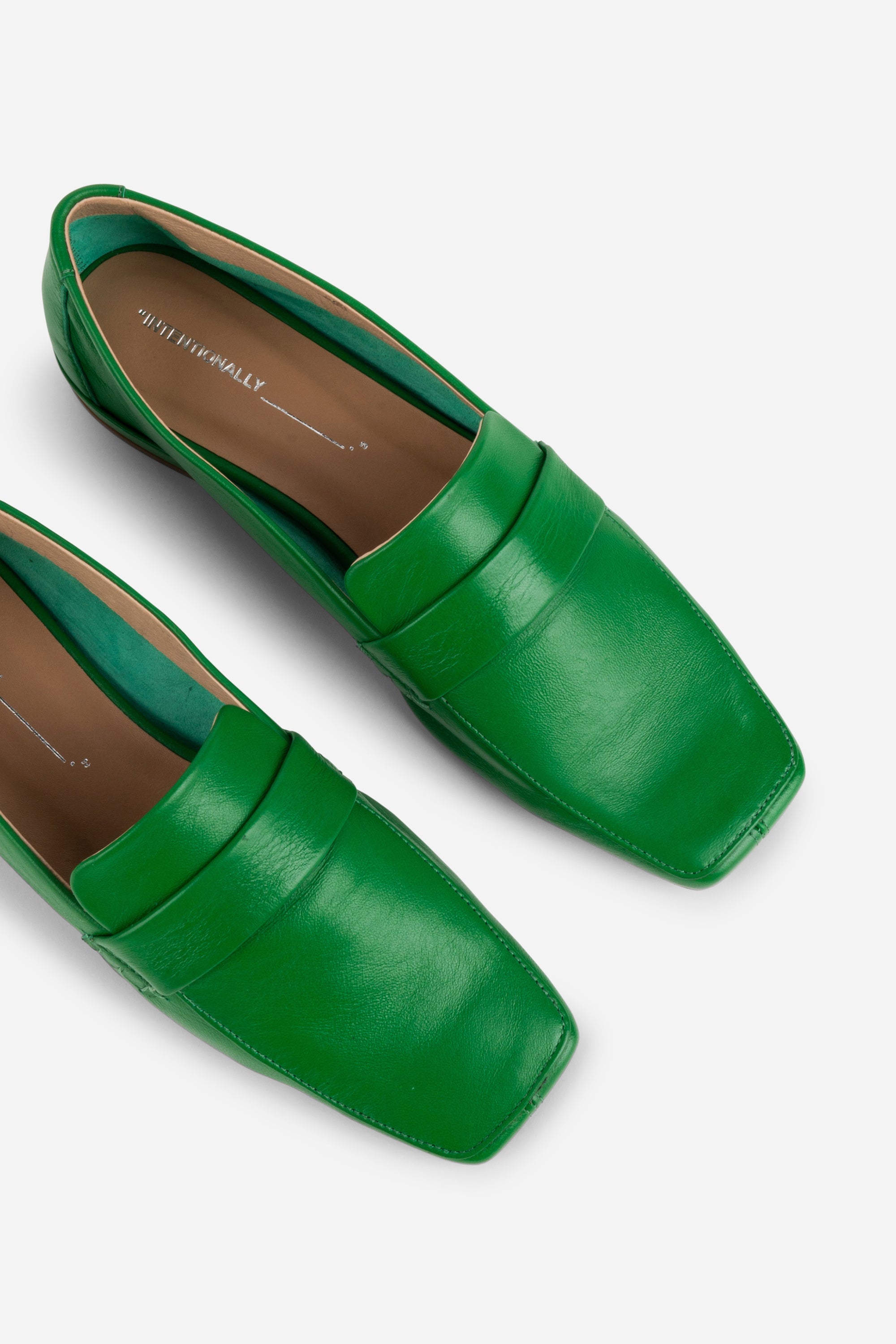 "INTENTIONALLY __________." PINKY LOAFER - Multi