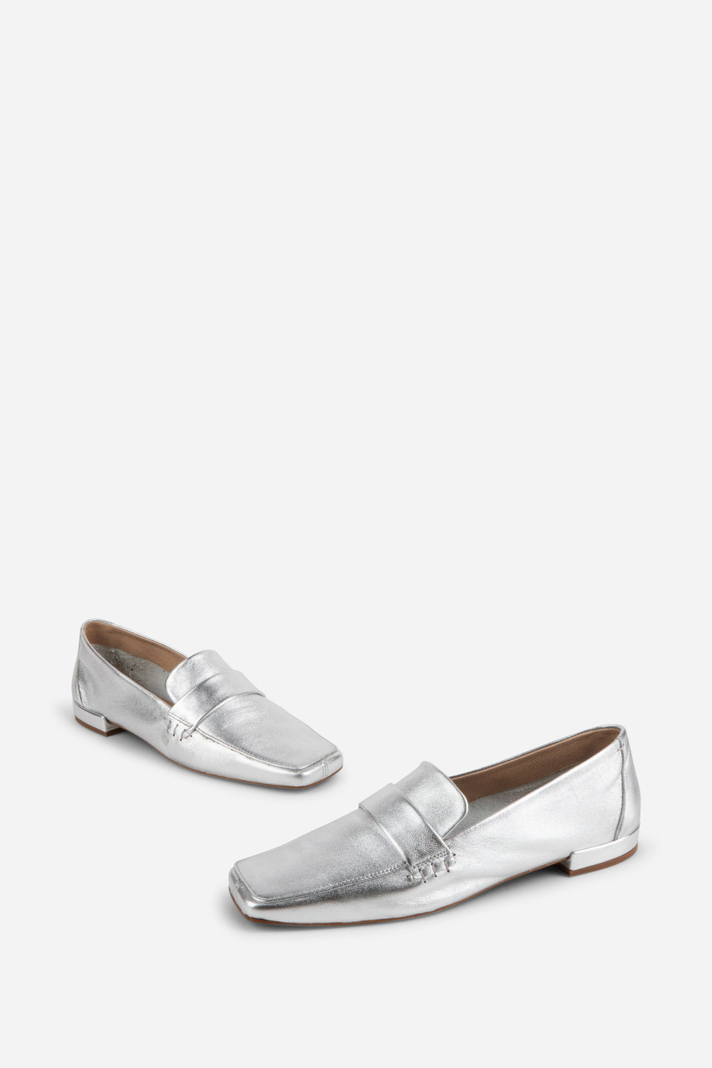 "INTENTIONALLY __________." PINKY LOAFER - Multi