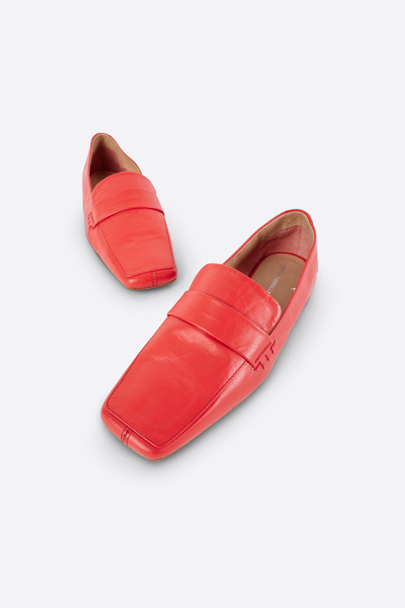 "INTENTIONALLY __________." PINKY LOAFER - Multi
