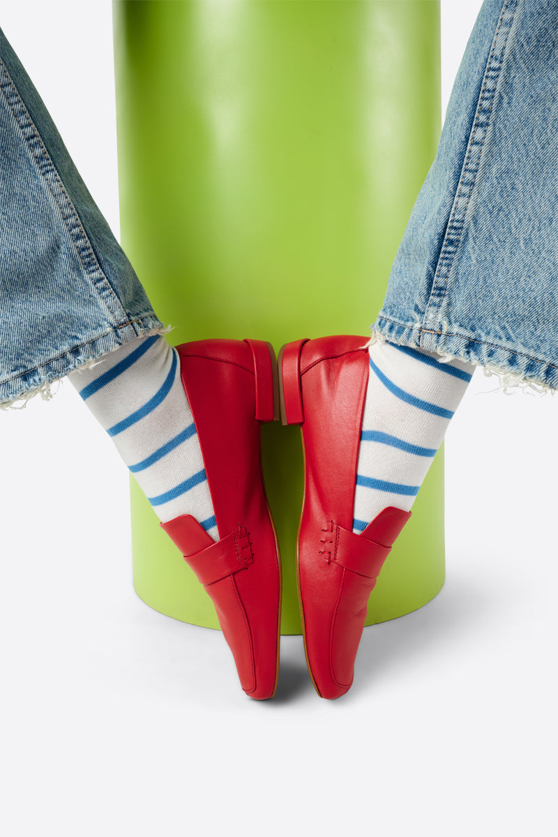 "INTENTIONALLY __________." PINKY LOAFER - Multi