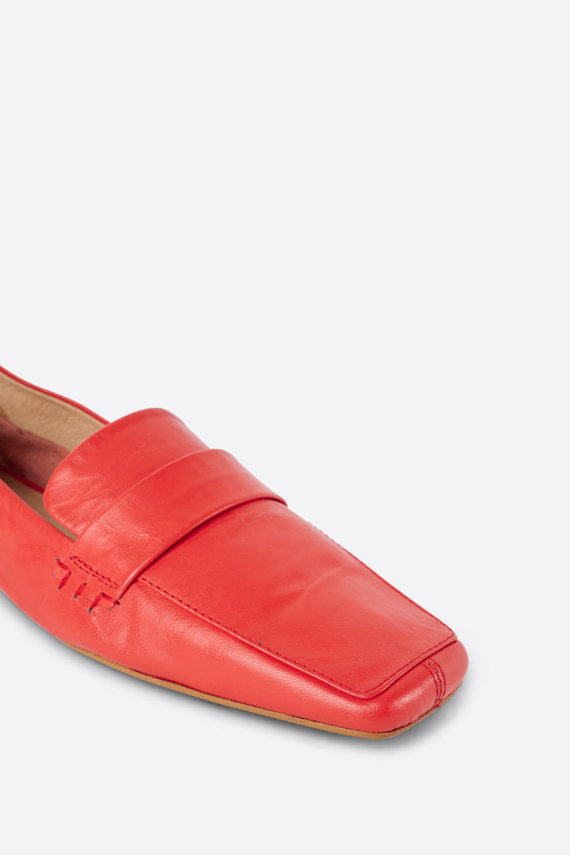 "INTENTIONALLY __________." PINKY LOAFER - Multi