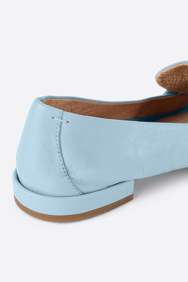 "INTENTIONALLY __________." PINKY LOAFER - Multi