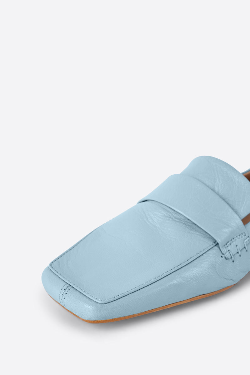 "INTENTIONALLY __________." PINKY LOAFER - Multi