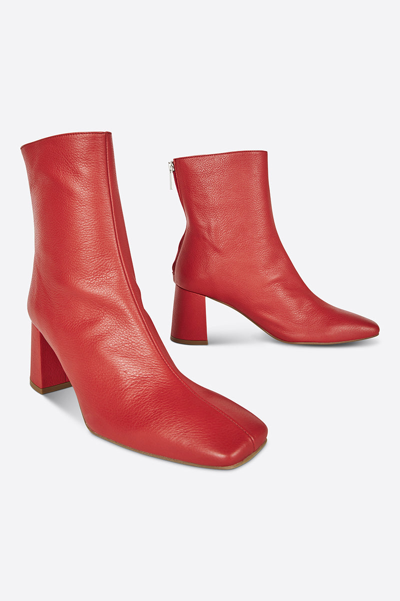 "INTENTIONALLY __________." TABATHA HEELED BOOT - Multi