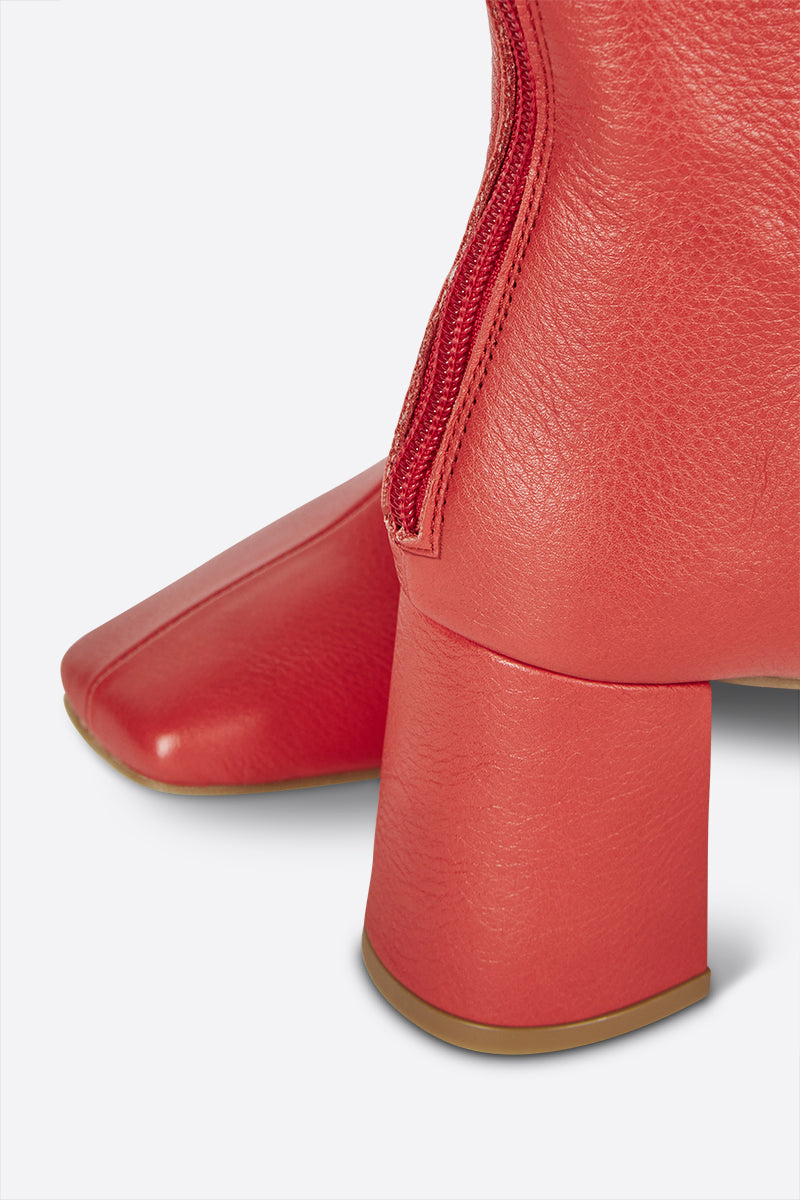 "INTENTIONALLY __________." TABATHA HEELED BOOT - Multi