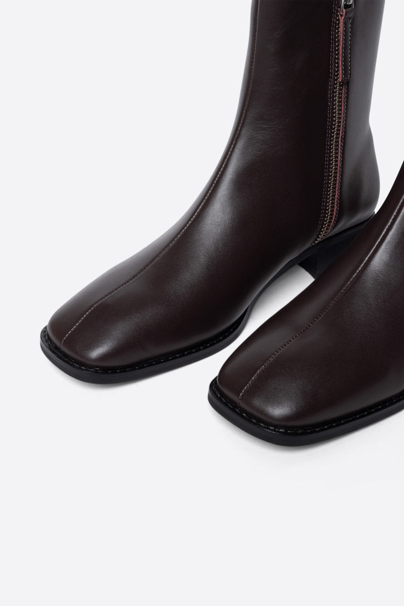 "INTENTIONALLY __________." TOUR LEATHER BOOT - Black/Brown