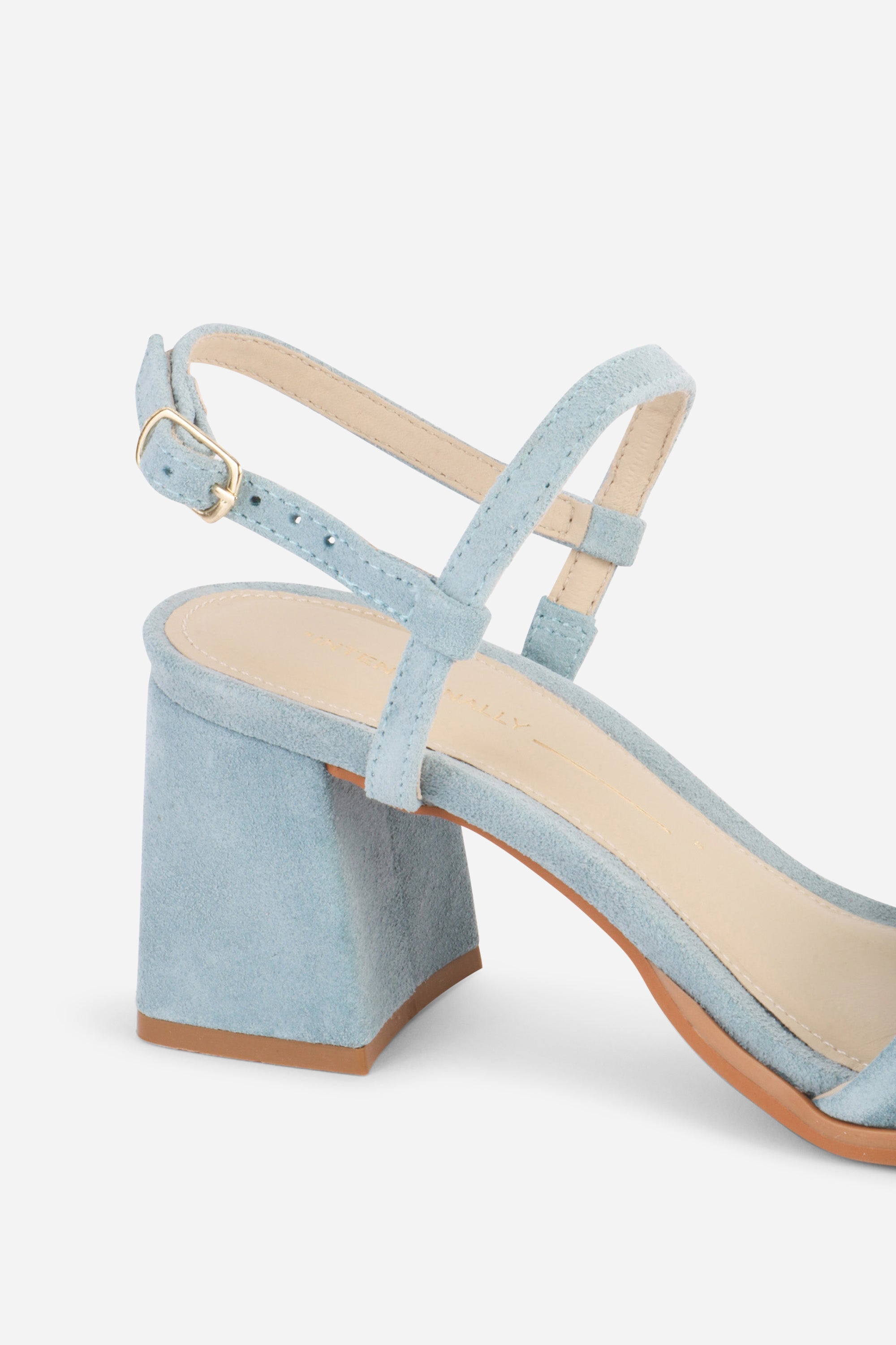 "INTENTIONALLY __________." VALIDATED SUEDE HEEL - FOG/OATMILK