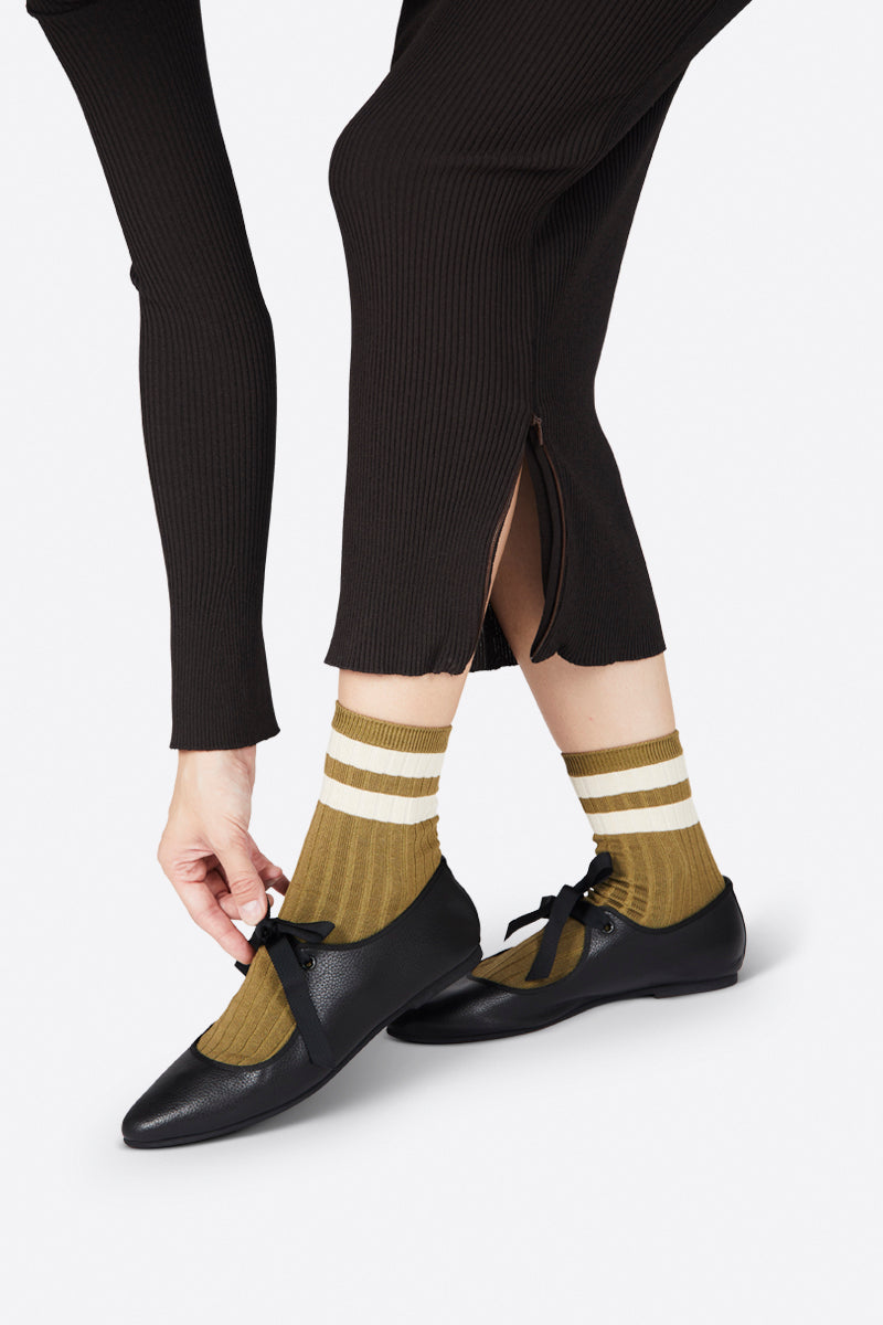 "INTENTIONALLY __________." Valley Sole Ballet Flat - Black