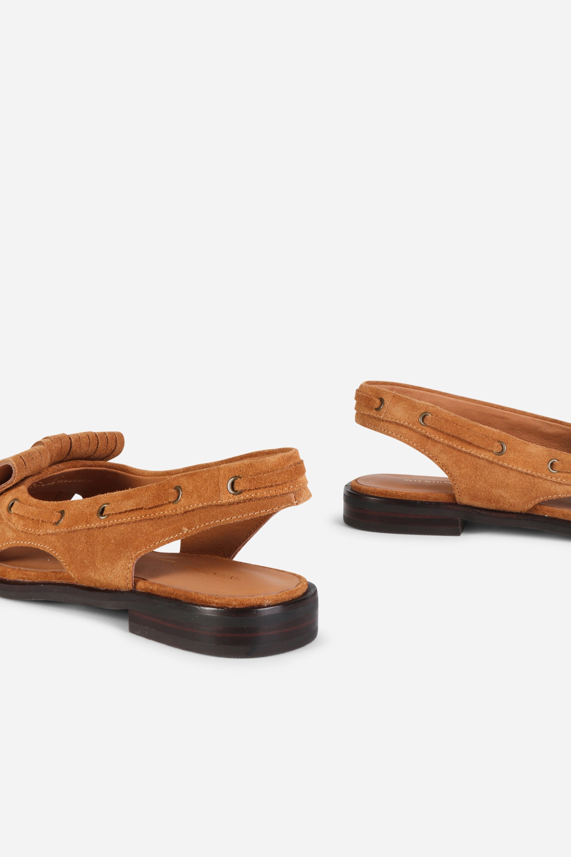 INTENTIONALLY __________. Professor Flat Fringe Sandal - Tawny