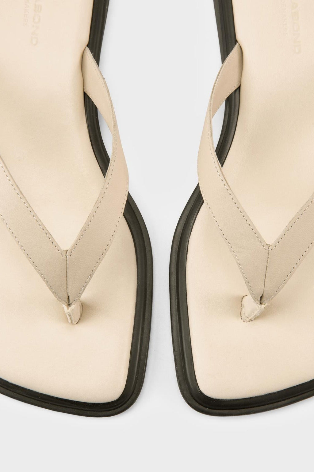 Vagabond Izzy Thong Sandal - Off White