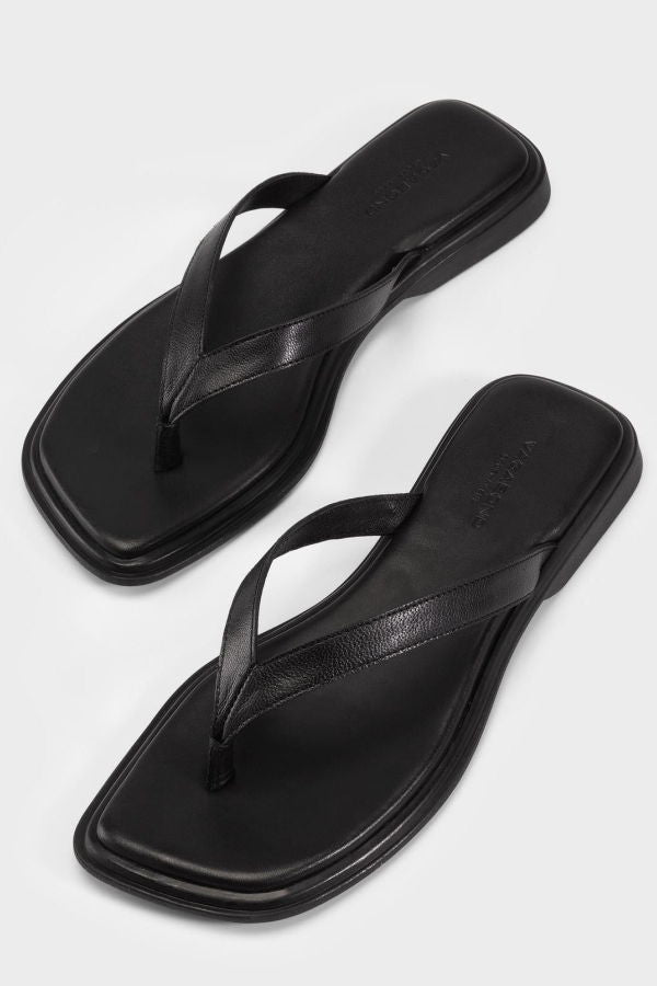 Vagabond Izzy Thong Sandal - Black