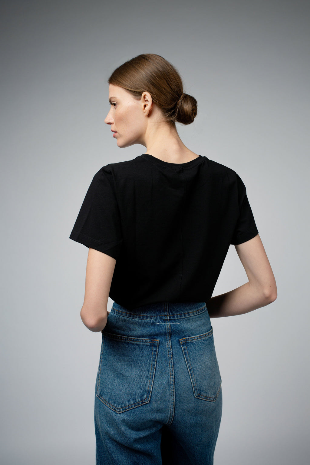 JEN ORGANIC COTTON CREW NECK BODYSUIT - BLACK