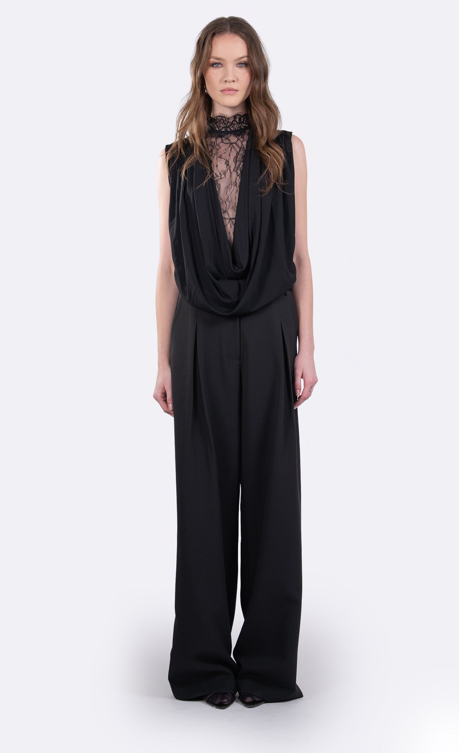 Nonchalant Label Jenna Top - Black