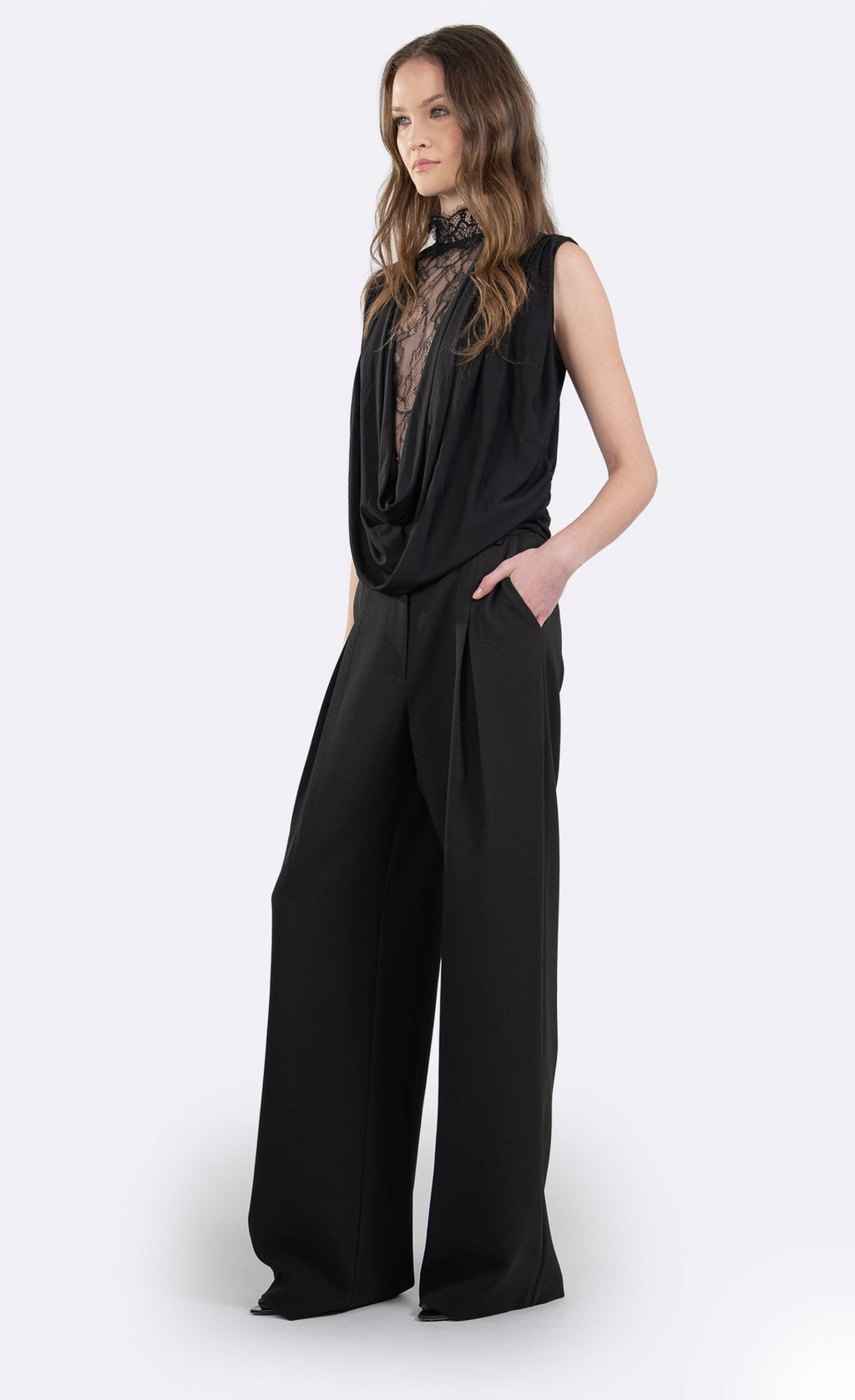 Nonchalant Label Jenna Top - Black