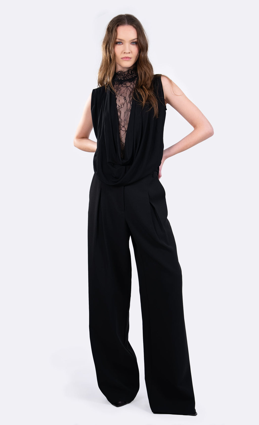 Nonchalant Label Jenna Top - Black