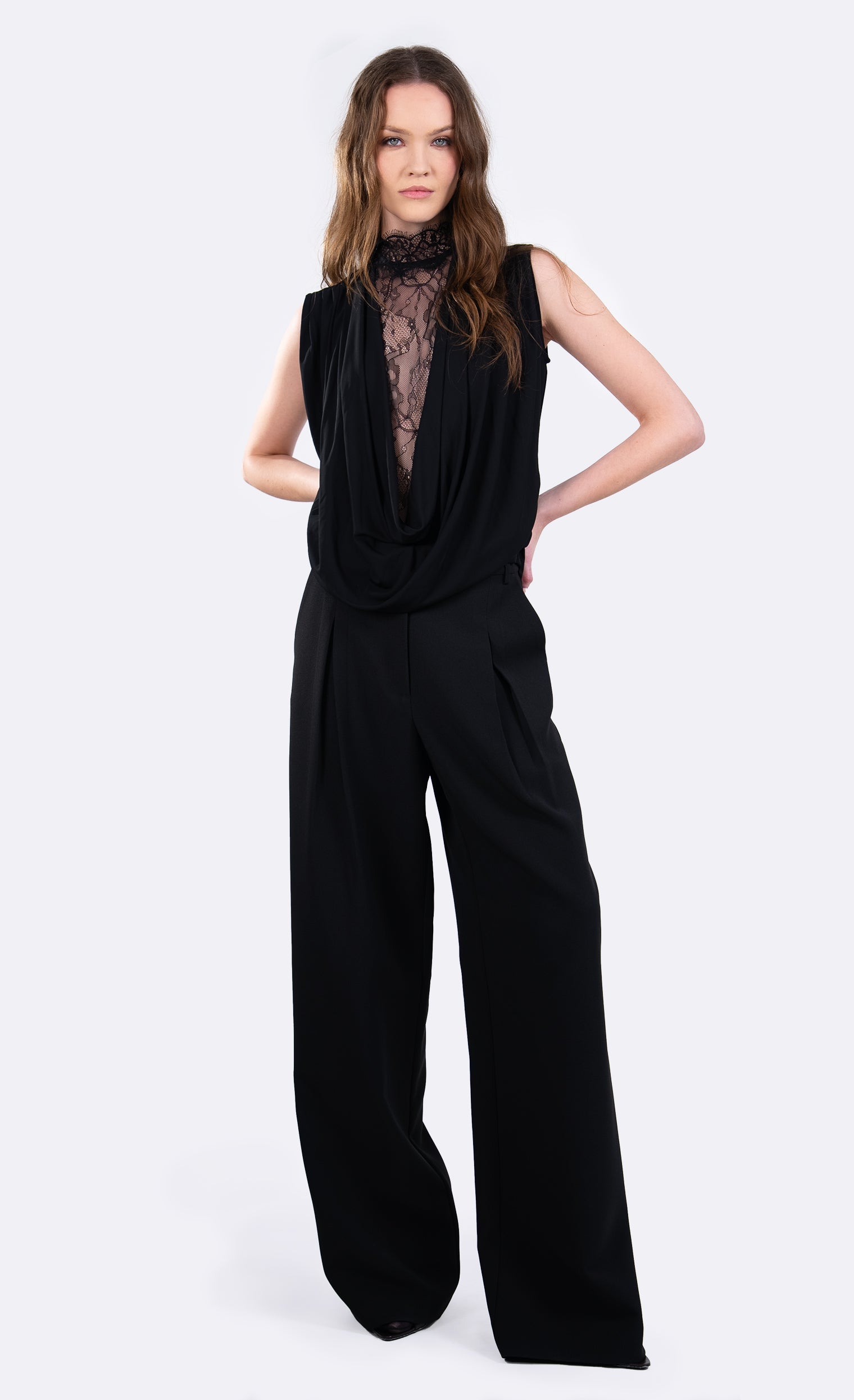 Nonchalant Label Jenna Top - Black