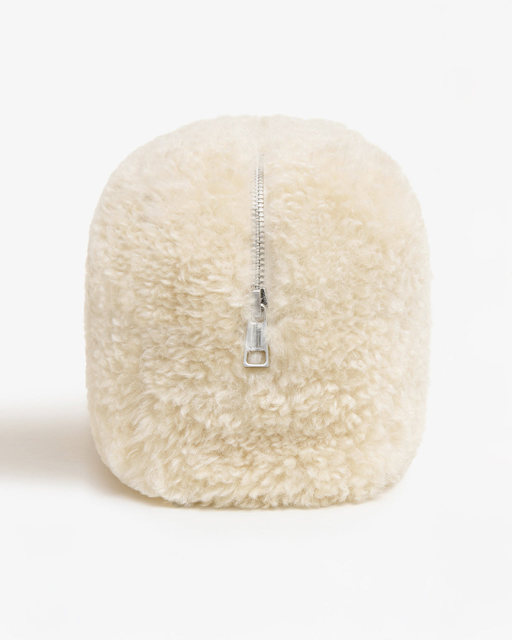 APPARIS Jumbo Noor Bouclette Pochette - Oat