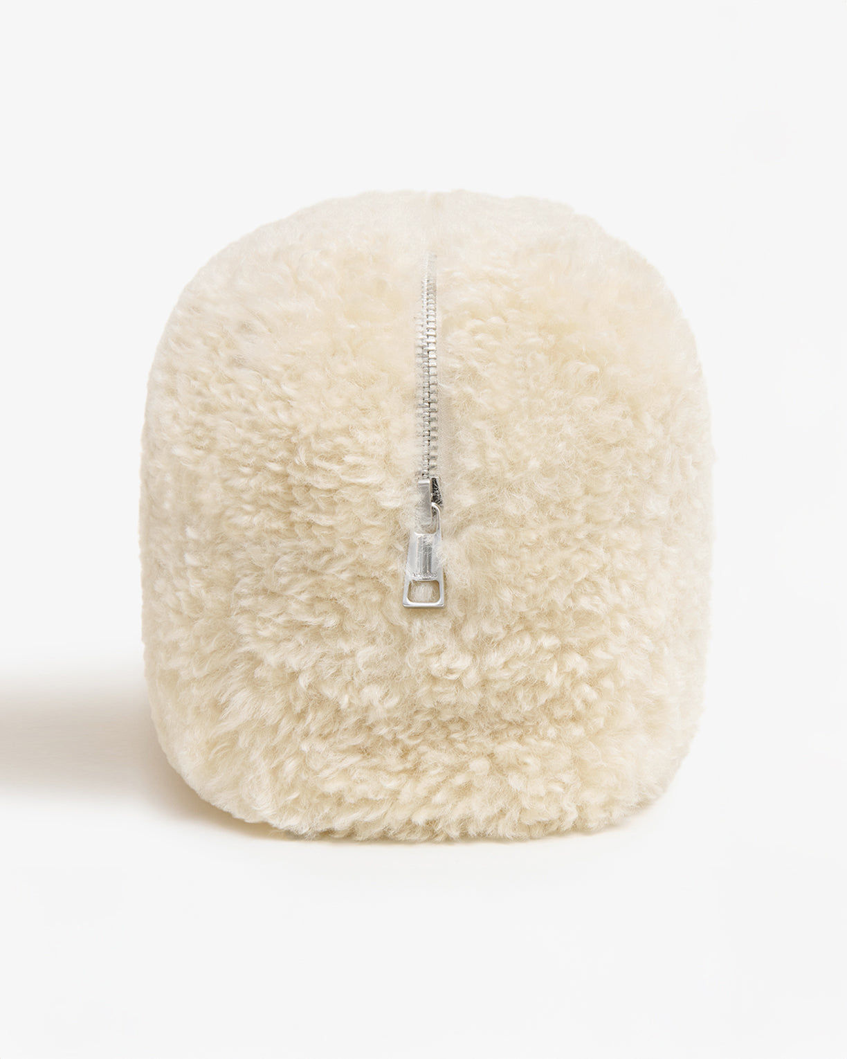 APPARIS Jumbo Noor Bouclette Pochette - Oat