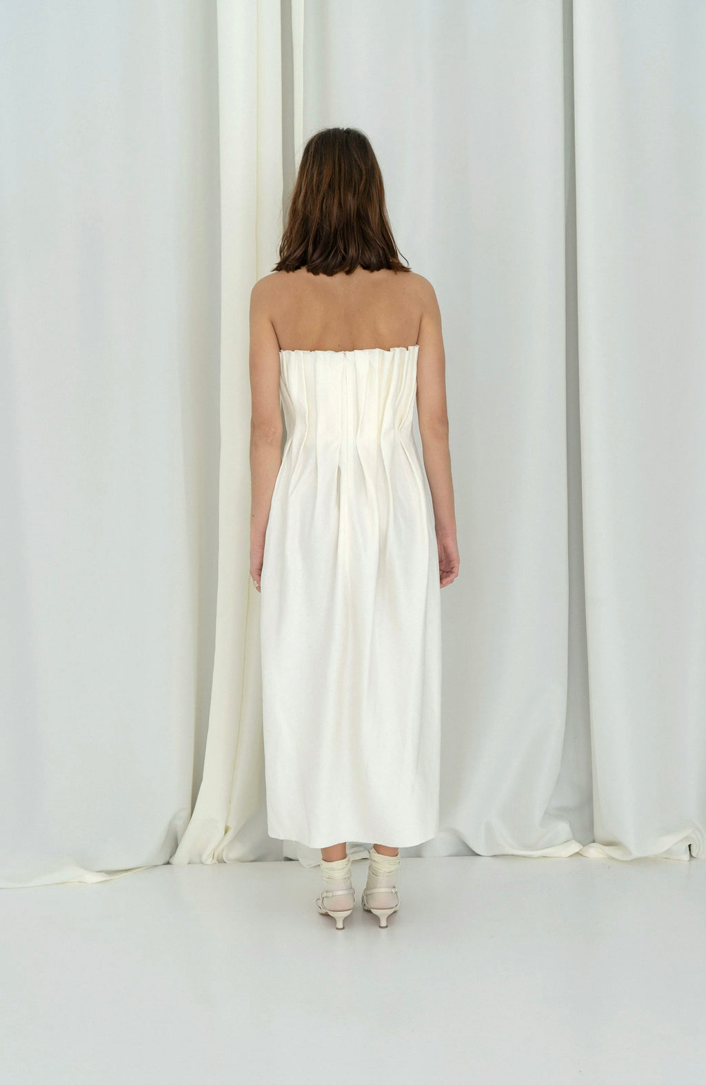 K M by L A N G E Plombir Linen Pleated Dress - Cream