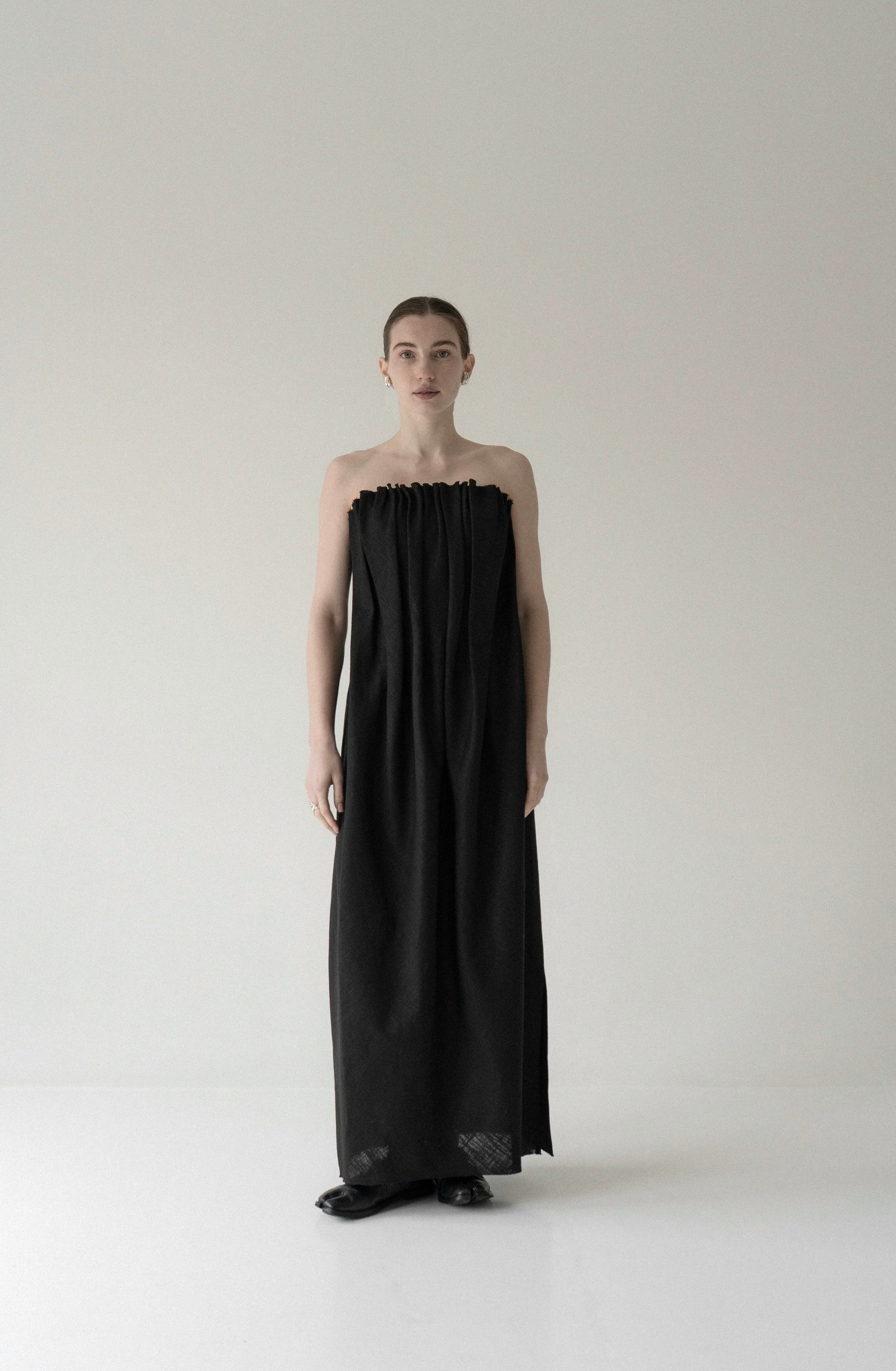 K M by L A N G E Sazha Linen Pleated Dress